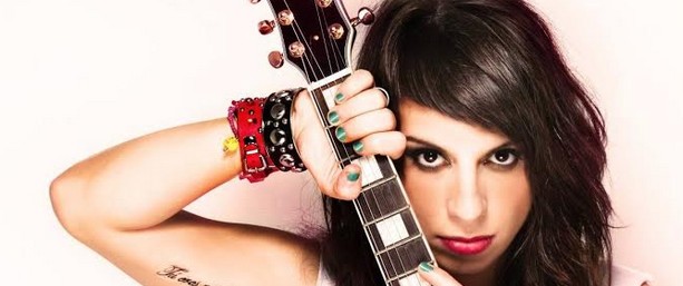 «Θέλω ν’αφεθώ» | Δείτε το νέο βίντεο κλιπ από την Πένυ Σκάρου feat. Sexpyr