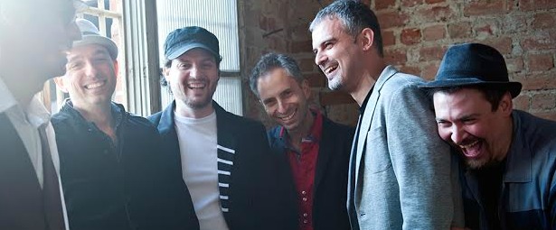 "Ο Φυγάς" | Οι ΕΚΜΕΚ παρουσιάζουν το άλμπουμ τους στον Σταυρό του Νότου 30/11