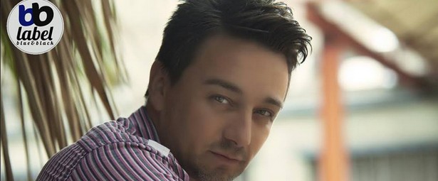 "Ναι καλά" | Ακούστε το ολοκαίνουριο τραγούδι του Σάκη Βέρρου