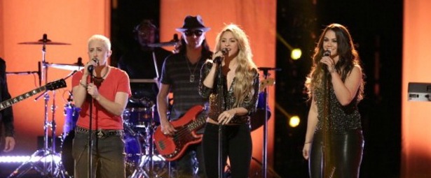 “The One Thing”| Η Shakira και η ομάδα της τραγουδούν στο The Voice
