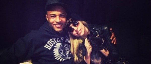 H Lady Gaga ανεβάζει στη σκηνή τον T.I.