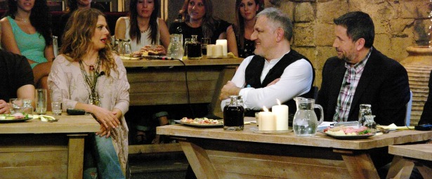 "Στην υγειά μας ρε παιδιά" γιατί οι παρέες τραγουδάνε ακόμα!| Με καλεσμένο το Νίκο Πορτοκάλογλου