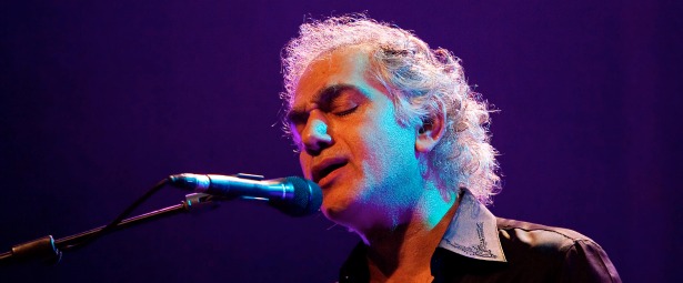 Ο Omar Faruk Tekbilek στο Θέατρο Βράχων 30/6