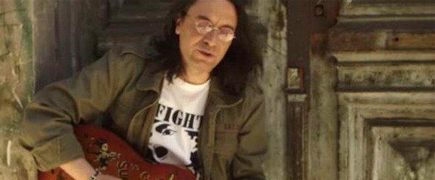 "Ποιο Παραμύθι Να Βρω"| Ακούστε το νέο τραγούδι του Γιάννη Κότσιρα!