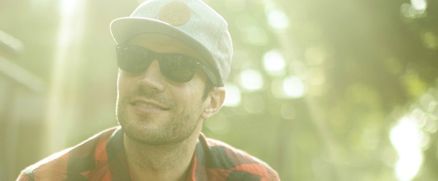 “Leave The Night On”| Ακούστε το νέο τραγούδι του Sam Hunt