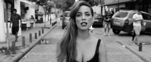 Κατερίνα Στικούδη| Δείτε το νέο της street video clip "Η γεύση της ζωής μου"!