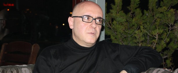 Tasos & οι Μασέλες | Ακούστε το νέο τους τραγούδι «Η λύση για την κρίση»