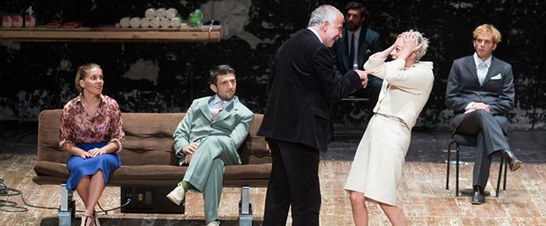 Πάμε Θέατρο: Όλο και περισσότερες ελληνικές παραστάσεις «πάνε» στο εξωτερικό. Και;