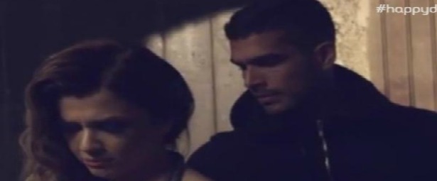 Η Γιολάντα Ρώμα γύρισε το νέο της video clip κι ο Νίκος Αναδιώτης έγινε ληστής για "30 Δευτερόλεπτα"!