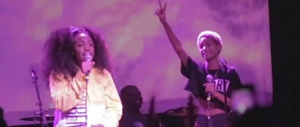 "Domino" | Ακούστε ένα νέο τραγούδι των SZΑ και Willow Smith 