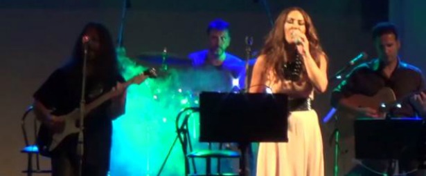 "Ο χρόνος νικά"| Η Μελίνα Ασλανίδου σε ένα καινούριο τραγούδι που υπογράφει ο Αντώνης Μιτζέλος!