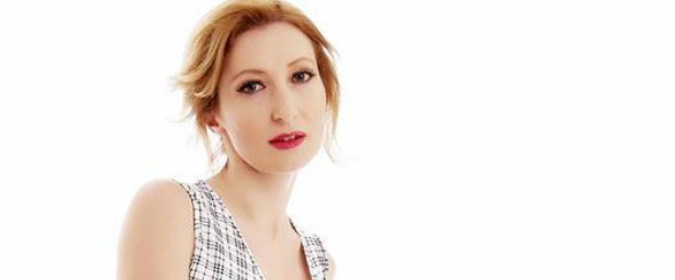 Γωγώ Βαγενά| Ακούστε το νέο τραγούδι της "Τώρα φιλάν δε μιλάνε"