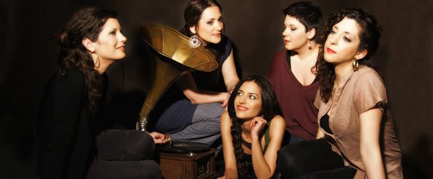 Επίσημη παρουσίαση της νέας δισκογραφικής δουλειάς της ορχήστρας ελληνικής παραδοσιακής μουσικής «Smyrna» στο Ρυθμό Stage 5  &12/11