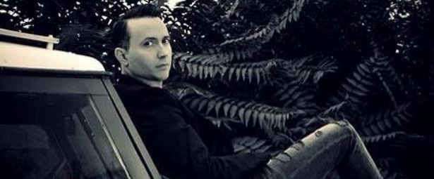 "Αποχωρώ"| Ο Χρήστος Ανδρουλάκης μας παρουσιάζει το νέο του τραγούδι