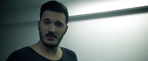 Βασίλης Οικονόμου| Δείτε το νέο του video clip για το τραγούδι "Ανάθεμά σε Ουρανέ"