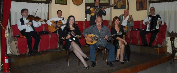 Το ιστορικό ρεμπετάδικο "Στοά Αθανάτων" άνοιξε ξανά τις πύλες του!