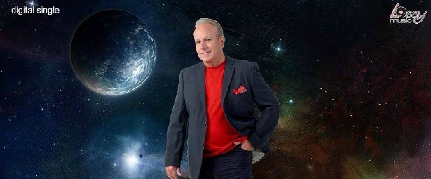 Τόλης Γιαννής| Ακούστε το νέο του τραγούδι "Η γη γυρίζει ανάποδα"