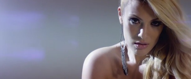 "Ένα Γράμμα"| Νέο τραγούδι & video clip από την Ju Ju feat. Phyrosun