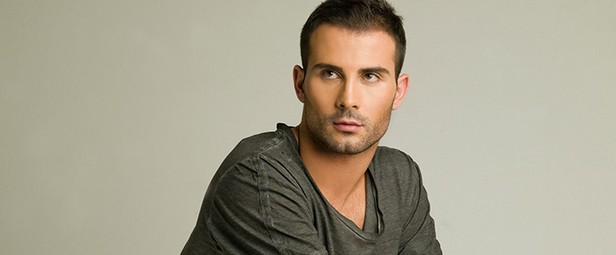 «Τέλος Χρόνου» | Ο Αλέξανδρος Μίρτος παρουσιάζει το νέο του τραγούδι!