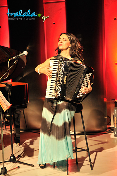 zoe-tiganouria-phoros-2014-01