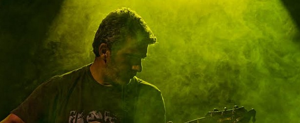 Ο Δημήτρης Μυστακίδης έρχεται με τα "ρεμπέτικα της  κιθάρας” στο Γυάλινο Μουσικό Θέατρο 1 & 8/2