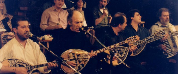 Ένα αφιέρωμα στον μεγάλο τραγουδοποιό Άκη Πάνου με Μανώλη Μητσιά & Γιώργο Μαργαρίτη στο Γυάλινο Μουσικό Θέατρο! 20 & 27/2