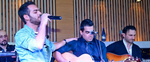 Βασίλης Δήμας| Πλήθος επωνύμων τον απολαμβάνει στις live εμφανίσεις του!