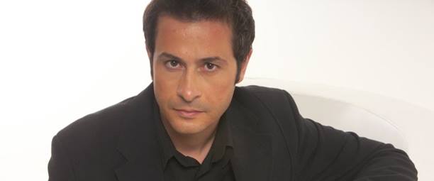 "Μια νύχτα του Γενάρη"| Ο Κώστας Απέργης μας παρουσιάζει το νέο του τραγούδι