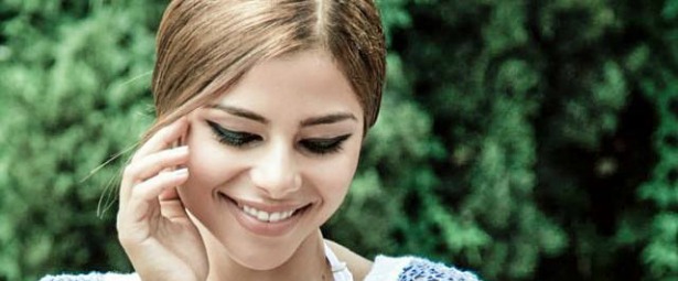 Η Ελευθερία Ελευθερίου έρχεται για να μας παρασύρει σε "Νύχτες καυτές"... Ακούστε teaser!