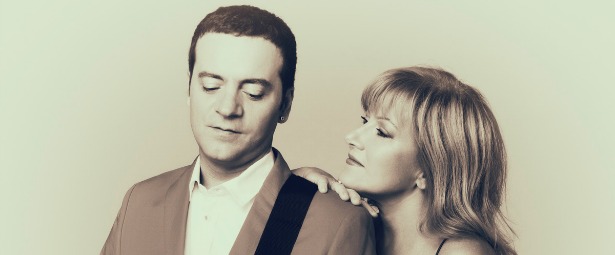 Η Έλλη Πασπαλά και ο Vassilikos στο Passport 17/4