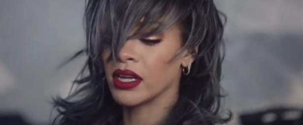 Rihanna| Δείτε το καινούριο και πολιτικά... φορτισμένο video clip της για το τραγούδι "American Oxygen"