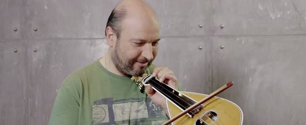 "Θεός Σχωρέστηνε" | Ο Νίκος Ζωιδάκης επέστρεψε με νέο τραγούδι!