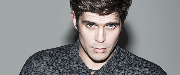 Συνέντευξη | Drew: «Η συνεργασία μου με τη D2E Music είναι η κινητήριος δύναμή μου»