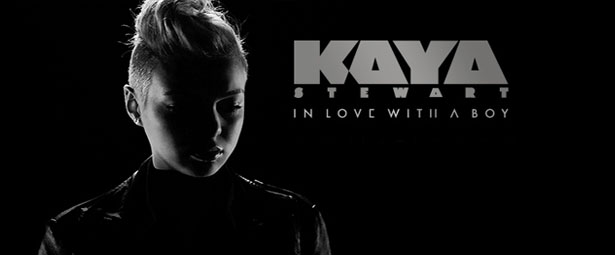 “In love with a boy” | Ακούστε το ντεμπούτο της κόρης του Dave Stewart των Eurythmics, Kaya!