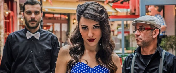 "Λάος και Κολωνάκι" | Πάρτε μια γεύση από το νέο single των Les Au Revoir!