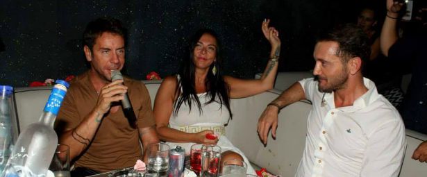 Γ. Μαζωνάκης, Γ. Τσαλίκης & Π. Παντελίδης διασκέδασαν στο Frangelico! (Φωτογραφίες)