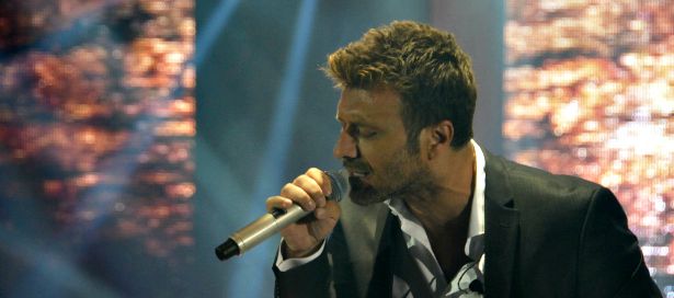 "Αυτή η γη έχει φωνή" | Ο Γιάννης Πλούταρχος στο Μέγαρο Μουσικής Αθηνών 2/11