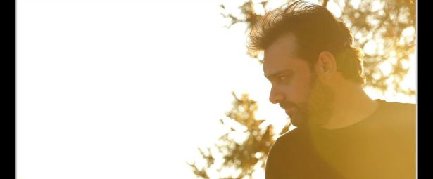 Δώρος Δημοσθένους| Ακούστε τον να διασκευάζει το παραδοσιακό "Δε σε θέλω πια"