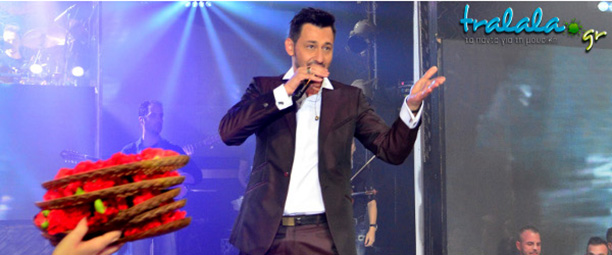 Πάνος Καλίδης: Γεμίζει το Caramela σε κάθε εμφάνισή του!