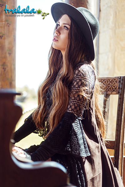 nicole-saravakou-2015-03