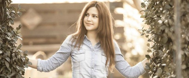 "Στον ποταμό του έρωτα"| Ακούστε το πρώτο τραγούδι της Βιολέττας Νταγκάλου του πρώτου "The Voice"!