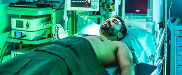 Γιώργος Σαμπάνης | Το video clip του "Μόνο εξ επαφής" μόλις κυκλοφόρησε και κόβει την ανάσα!