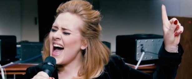 "When We Were Young"| Η Adele παρουσιάζει live το νέο της τραγούδι!