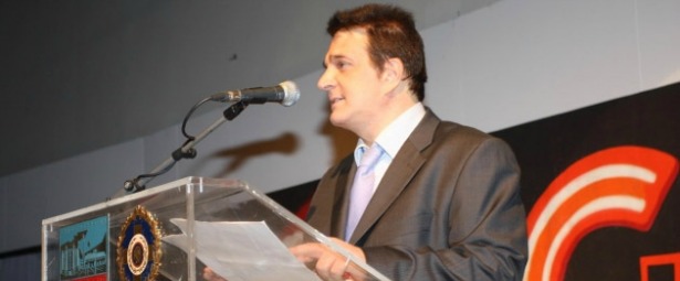 Πέτρος Κωλέτης| Θρήνος για την απώλεια του γνωστού τραγουδιστή & ραδιοφωνικού παραγωγού