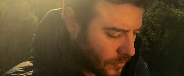 "Μία κι Έξω"| Ακούστε teaser από το νέο τραγούδι του Λάμπη Λιβιεράτου!