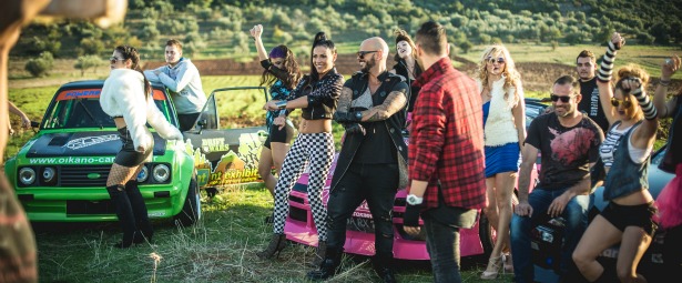 «Έχω Εσένα» | Δείτε το νέο video clip των Rec με τον σκηνοθέτη του σε ρόλο έκπληξη!