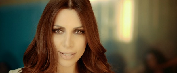 "Αποχωρώ" | Δείτε το νέο video clip της Πωλίνας Χριστοδούλου!