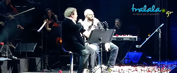 Γιάννης Πάριος: Ο τραγουδιστής του έρωτα επέστρεψε στη νυχτερινή Αθήνα | ρεπορτάζ