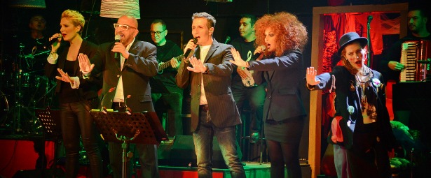 «Καμαρώστε μας»: Εντυπωσιακή η πρεμιέρα τους στο Βοτανικό Plus | Δείτε τι έγινε!