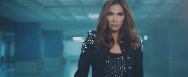 «Μια Ανάσα Μακριά Σου» | Δείτε το νέο - φαντασμαγορικό video clip της Δέσποινας Βανδή!